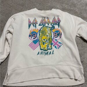 Def Leppard Graphic Sweatshirt